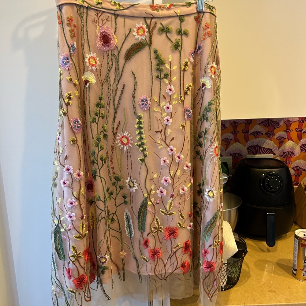 NWOT Floral Skirt